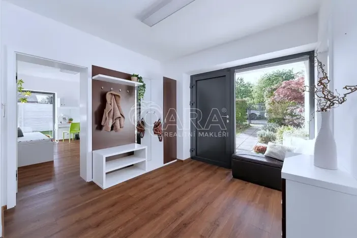 Prodej rodinného domu, Velké Popovice, U Školky, 190 m2