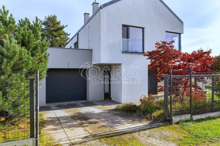Prodej rodinného domu, Velké Popovice, U Školky, 190 m2