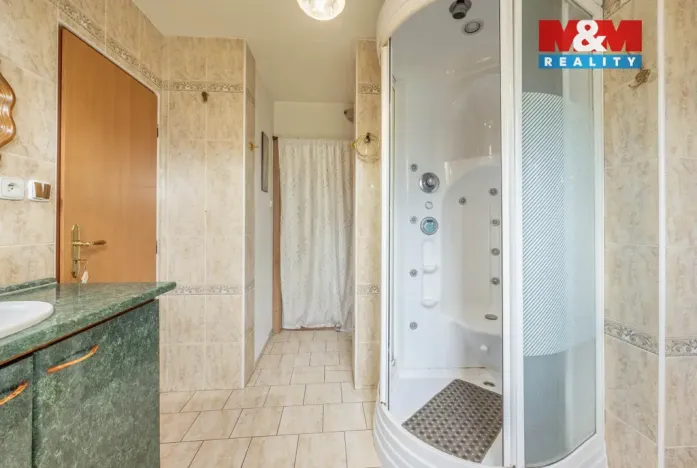 Prodej rodinného domu, Sadská, Pístecká, 220 m2
