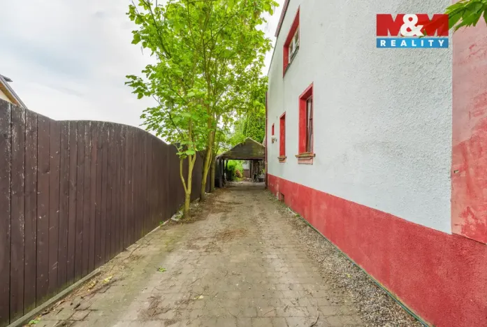 Prodej rodinného domu, Sadská, Pístecká, 220 m2