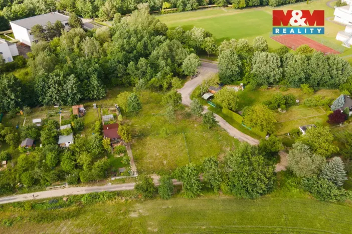 Prodej zahrady, Pardubice, 400 m2