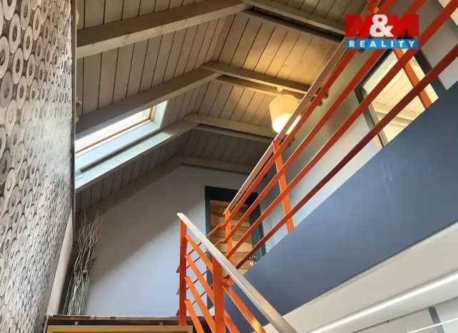 Prodej rodinného domu, Knovíz, 214 m2