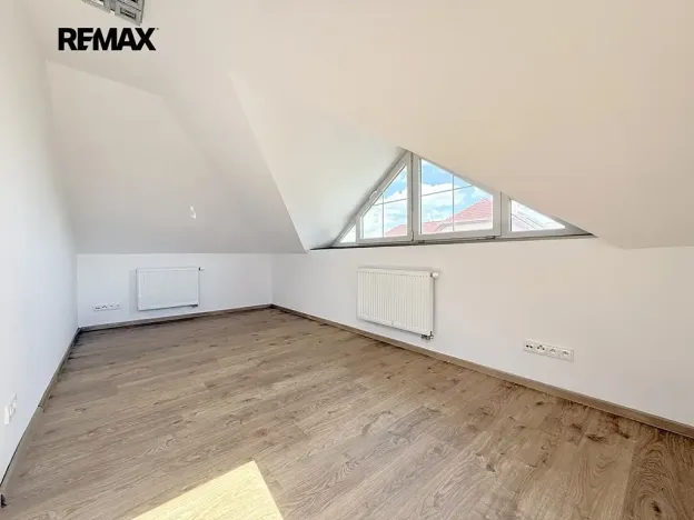Pronájem rodinného domu, Praha - Křeslice, Borůvková, 220 m2