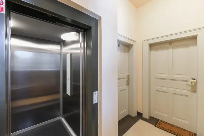 Prodej bytu 2+kk, Praha - Nové Město, Hálkova, 49 m2