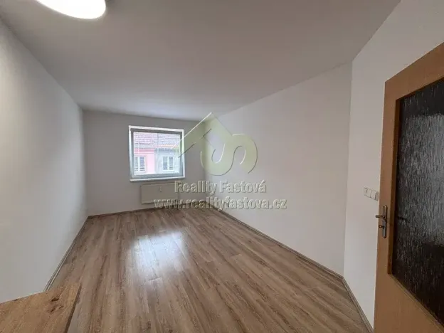 Pronájem bytu 2+kk, Plzeň, Plzenecká, 42 m2