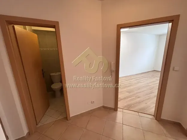 Pronájem bytu 2+kk, Plzeň, Plzenecká, 42 m2