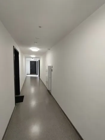 Pronájem bytu 1+kk, Praha - Dolní Chabry, Ústecká, 34 m2