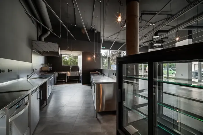 Pronájem restaurace, Praha - Holešovice, V háji, 240 m2