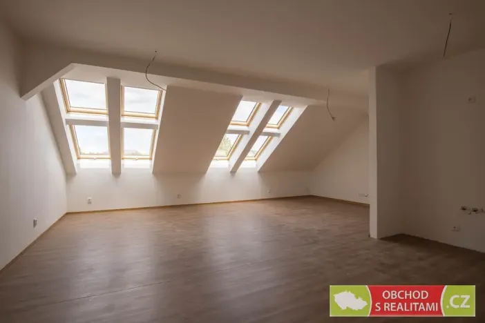 Pronájem kanceláře, Říčany, 17. listopadu, 61 m2