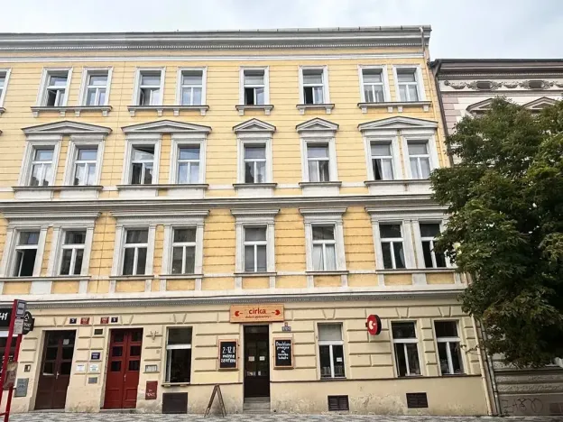 Pronájem bytu 1+1, Praha - Dejvice, Pod kaštany, 37 m2