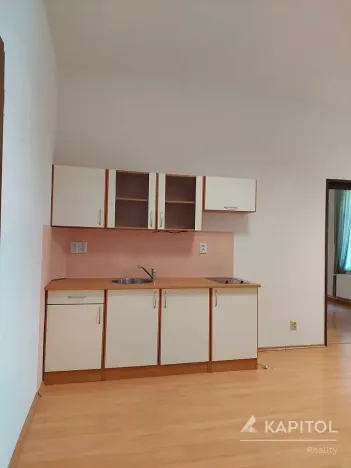 Pronájem kanceláře, Plzeň, Slovanská, 67 m2