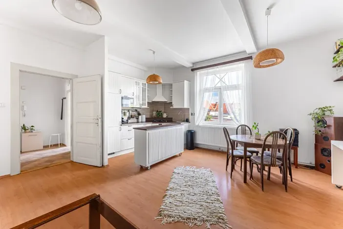 Pronájem bytu 3+kk, Praha - Bubeneč, U Sparty, 110 m2