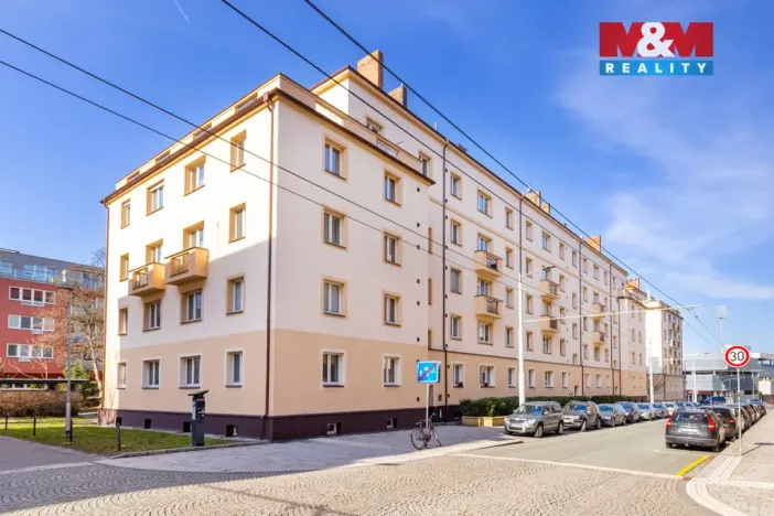 Prodej bytu 3+1, Pardubice - Zelené Předměstí, Sladkovského, 83 m2