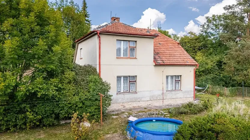 Prodej rodinného domu, Uhersko, 140 m2