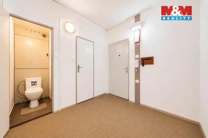 Prodej bytu 2+1, Karlovy Vary - Drahovice, Úvalská, 58 m2