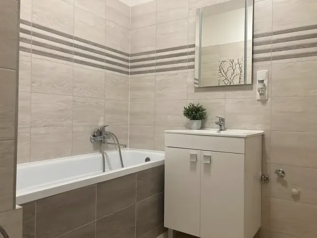 Pronájem bytu 2+1, Chomutov, Holešická, 62 m2
