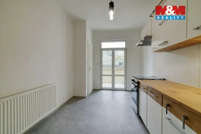 Pronájem bytu 3+1, Cheb, Valdštejnova, 86 m2