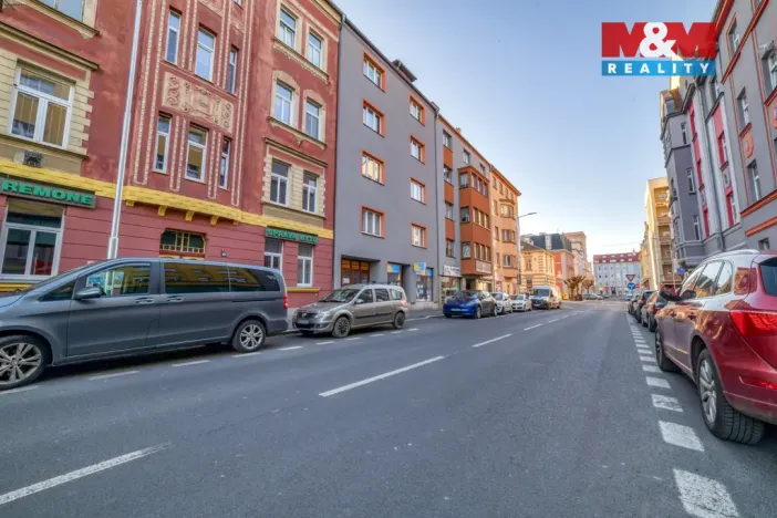 Pronájem bytu 3+1, Cheb, Valdštejnova, 86 m2