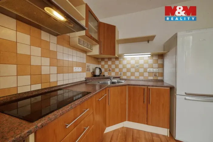 Pronájem bytu 1+1, Cheb, Šeříková, 40 m2