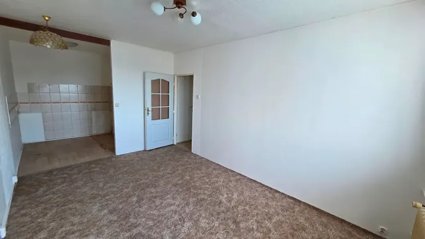 Prodej bytu 2+kk, Praha - Kobylisy, Třebenická, 39 m2