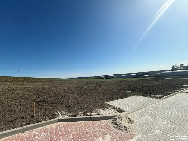 Prodej pozemku pro bydlení, Žerčice, 898 m2