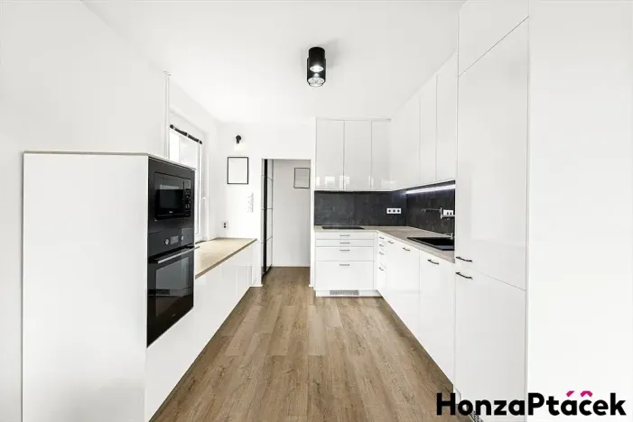 Prodej bytu 3+kk, Praha - Hostivař, Zápasnická, 69 m2