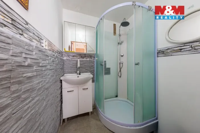 Prodej bytu 2+1, Kynšperk nad Ohří, náměstí SNP, 46 m2