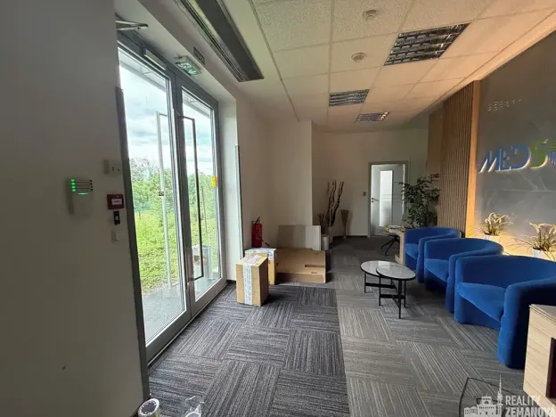 Pronájem skladu, Hostouň, Za Brankou, 1637 m2