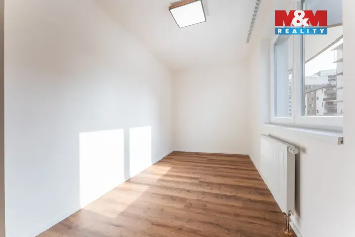 Pronájem bytu 3+kk, Praha - Vysočany, Pod Harfou, 127 m2