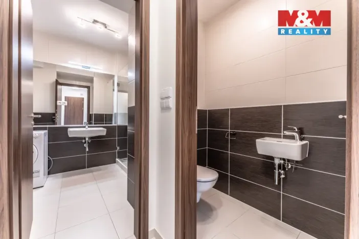 Pronájem bytu 3+kk, Praha - Vysočany, Pod Harfou, 127 m2