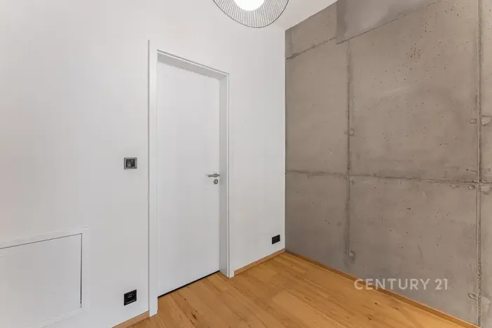 Pronájem bytu 3+kk, Praha - Vysočany, Kolbenova, 65 m2