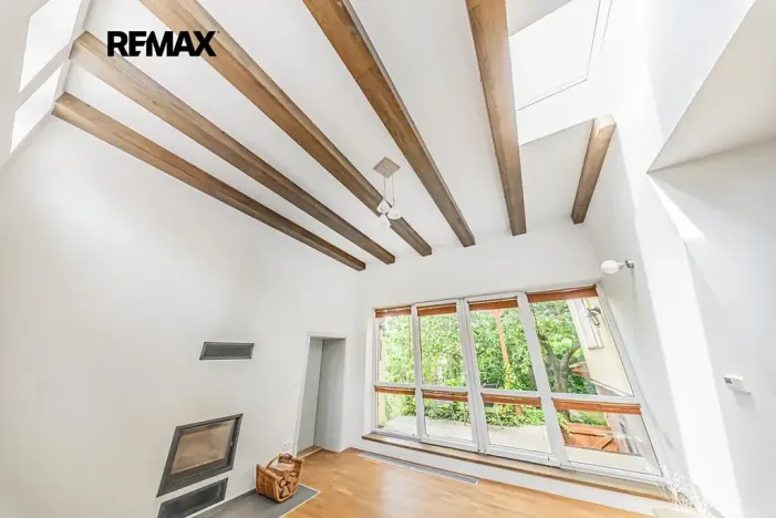 Prodej rodinného domu, Hřebeč, V háji, 165 m2
