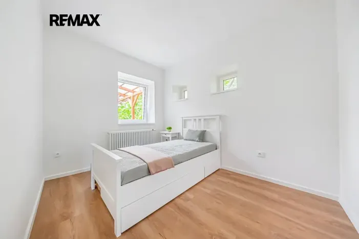 Prodej rodinného domu, Hřebeč, V háji, 165 m2