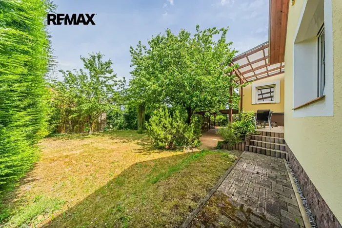 Prodej rodinného domu, Hřebeč, V háji, 165 m2