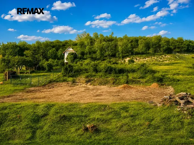 Prodej pozemku pro bydlení, Žalhostice, 1850 m2