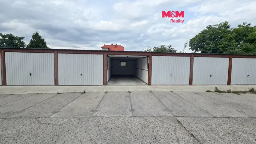 Prodej garáže, Chropyně, 21 m2