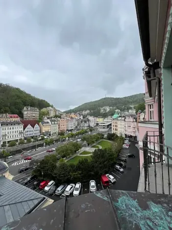Prodej bytu 4+1, Karlovy Vary, Divadelní náměstí, 145 m2