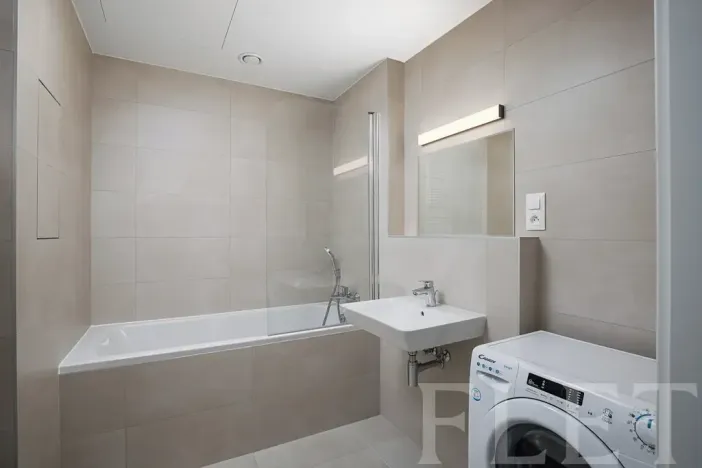 Pronájem bytu 1+kk, Praha - Hloubětín, Laponská, 34 m2