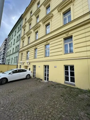 Prodej bytu 2+kk, Praha - Smíchov, Radlická, 60 m2