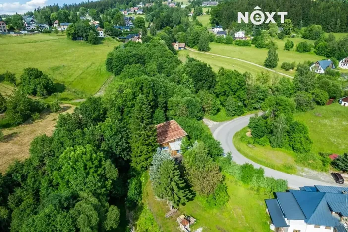 Prodej komerční nemovitosti, Benecko, 750 m2