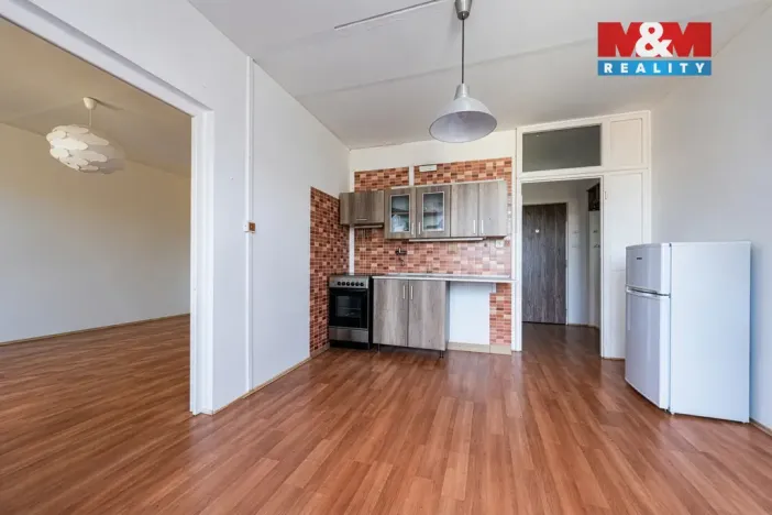 Prodej bytu 1+1, Karlovy Vary, Chomutovská, 35 m2