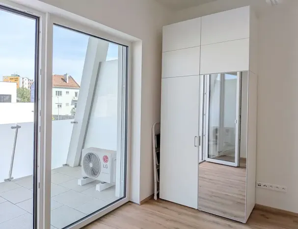 Pronájem kanceláře, Brno, Komárovská, 29 m2