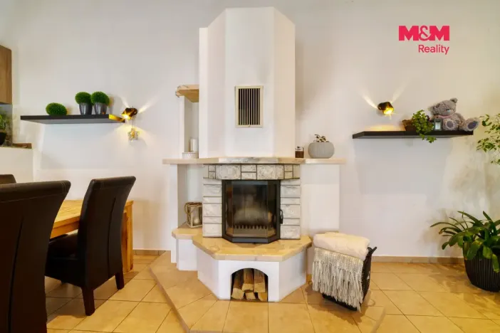 Prodej rodinného domu, Valy, Na Stráni, 238 m2