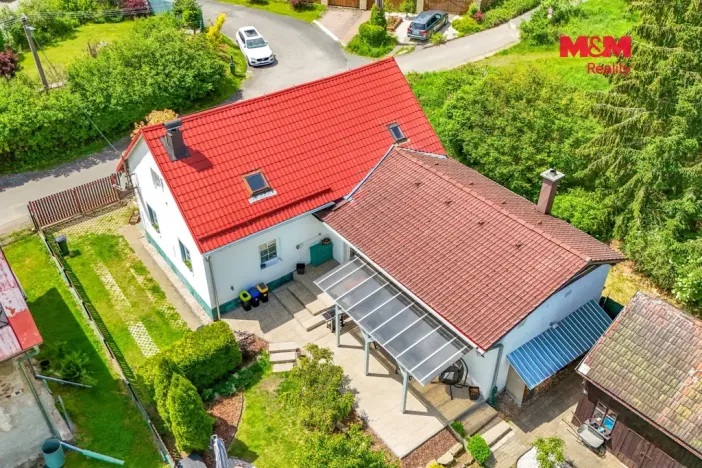 Prodej rodinného domu, Valy, Na Stráni, 238 m2