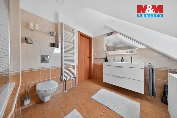 Prodej rodinného domu, Líbeznice, Ve Dvoře, 104 m2