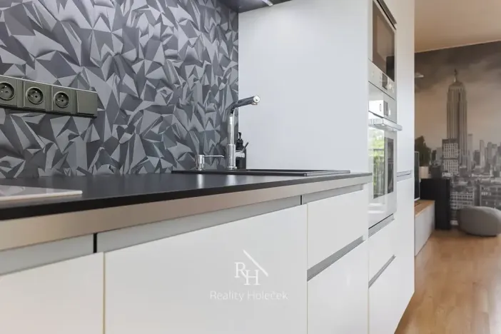 Prodej bytu 2+kk, Buštěhrad, Ořešín, 52 m2