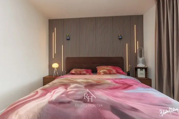 Prodej bytu 2+kk, Buštěhrad, Ořešín, 52 m2
