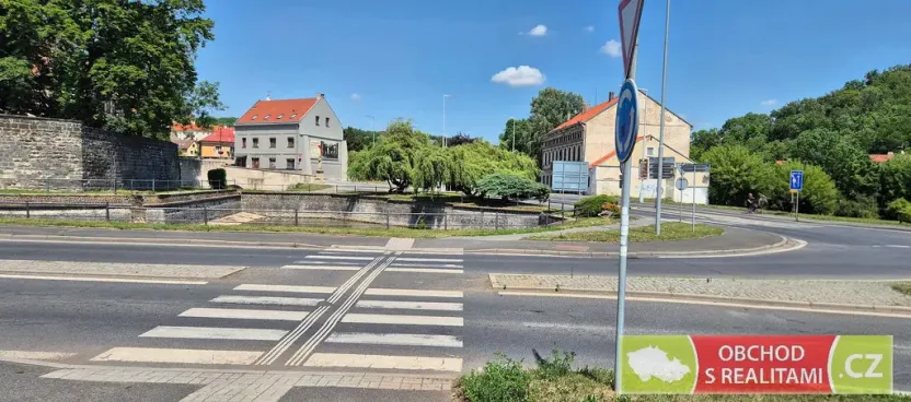 Prodej obchodního prostoru, Slaný, Vinařického, 74 m2