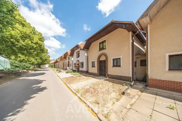 Prodej vinného sklepa, Čejkovice, 84 m2