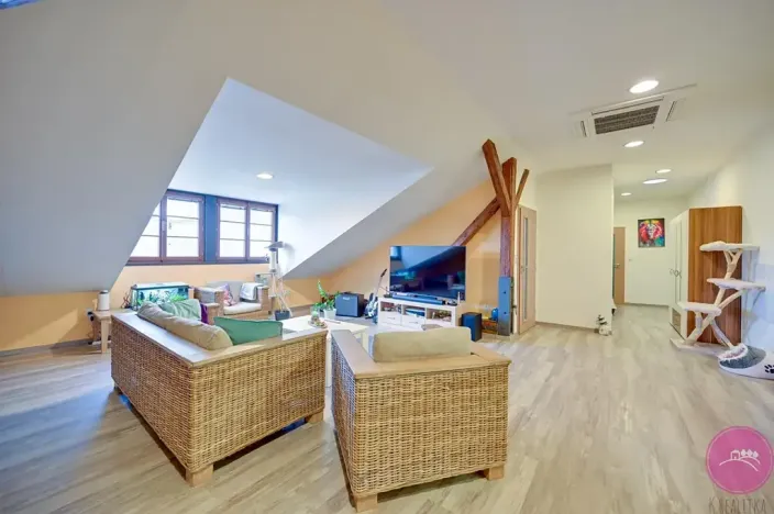 Prodej bytu 2+kk, Šternberk, Horní náměstí, 85 m2